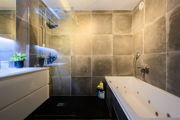Medium property photo - H. de Lintweg 25, 3201 EK Spijkenisse